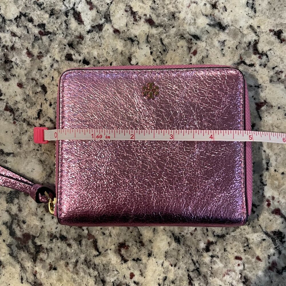 Tory Burch Crinkle Metallic Medium Wallet - Picture 11 of 11